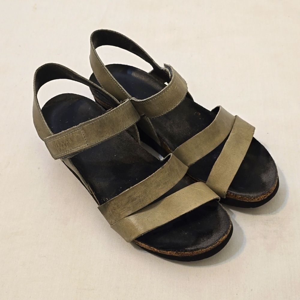 NAOT leather sandals, Sz 37(not visible) see measurements.‎